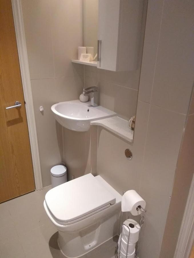 Three Bedroom Apartment By Beautiful Park Лондон Екстериор снимка